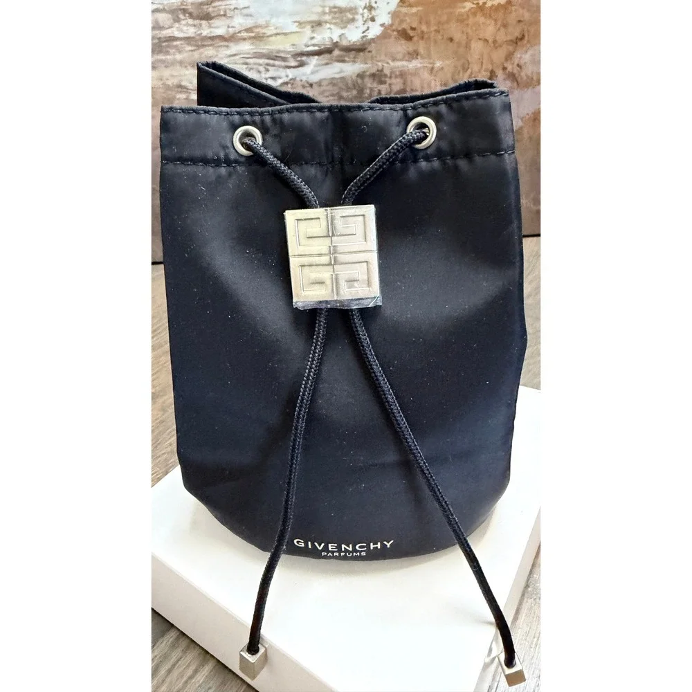 NEW Givenchy Parfums Black Nylon Drawstring Bucket Bag  Pouch 4G Logo  7